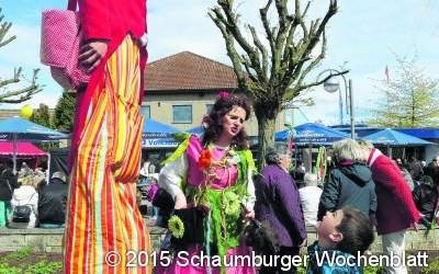 Wildes Toben im Heu und ein Balanceakt im Hochseilgarten