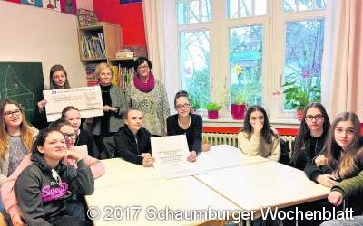 400-Euro-Spende für den Kinderschutzbund überreicht