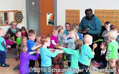 Kinder lernen Afrika kennen