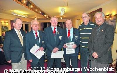 Fünf Männer kommen auf 300 Jahre Chorerfahrung