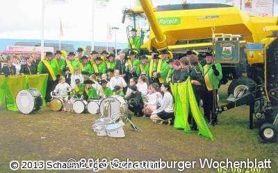 Fanfaren- und Majorettencorps spielt vor 130.000 Besuchern
