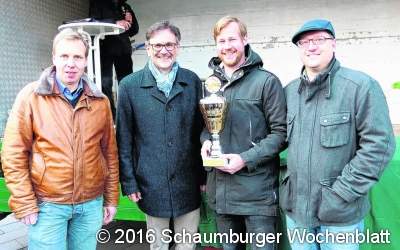 Nur das schlechte Wetter macht  den Oldtimer-Fans das Leben schwer