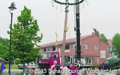 Wird der Pfingstbaum zu einem Maibaum?