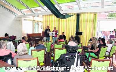 Musikschüler spielen im 