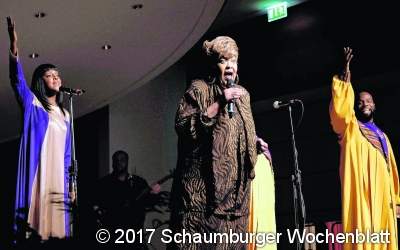 Die ganze Halle liegt in den Händen des Chors