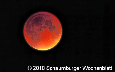 Roter Mars folgt rotem Vollmond