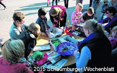Samstag ist Familientag hinter der Kirche