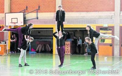 Ausdruckstanz und Akrobatik