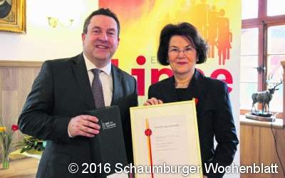 Ehrenring für Anne Oelers-Albertin