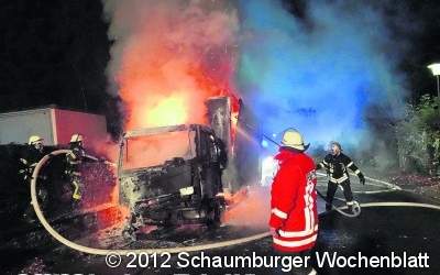 7,5-Tonner brennt vollkommen aus
