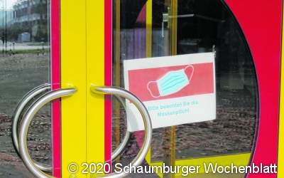 Geteilte Klassen
und Unterricht zu Hause
