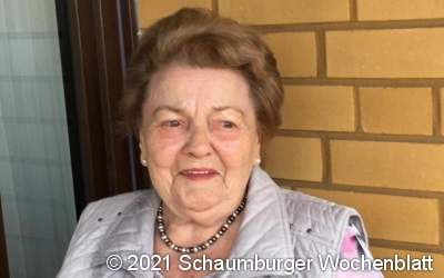 Landfrauen überraschen
langjährige Mitglieder