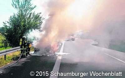 Feuer auf der Autobahn