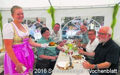 Lipper schlemmen bei Sonnenschein