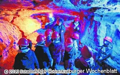 Kinder reisen in die Unterwelt