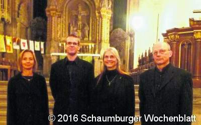 Schola musiziert  zur Todesstunde