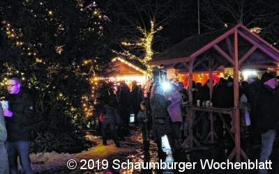 Stimmungsvolle Lieder, zahllose Lichter und ein bisschen weiße Winterpracht