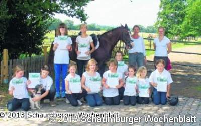 Nachwuchsreiter erhalten das Motivationsabzeichen