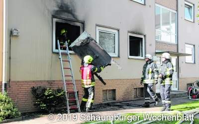 Wohnung brennt