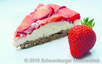 Schneller Erdbeerkuchen auf kaltem Wege