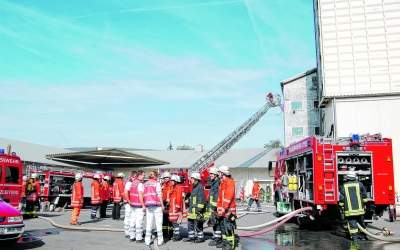 Feuerwehr bekommt 
neue Drehleiter