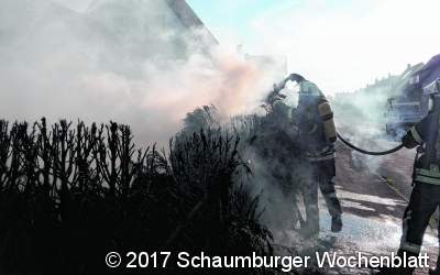 Ein Übergreifen des Feuers wird verhindert