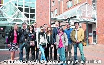 Ein Austausch der kulinarischen Art Bürgermeister Bernd Hellmann begrüßt sechs französische Austausch-Praktikanten in der Stadt