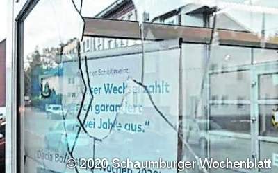 Schaufenster eingeschlagen