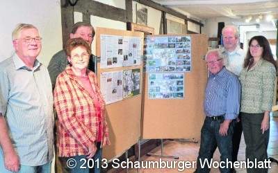 Zwei Poster führen zu Sehenswertem