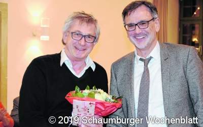 Mit Schokoladen-Nikolaus und Rute