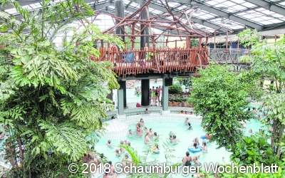 Wieder Wasserspaß rundum 
im Erlebnisbad 