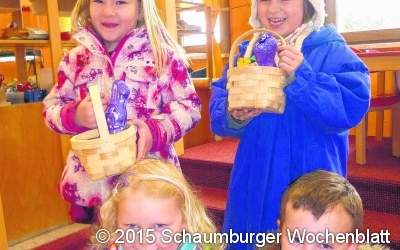 Kinder freuen sich riesig über Geschenke