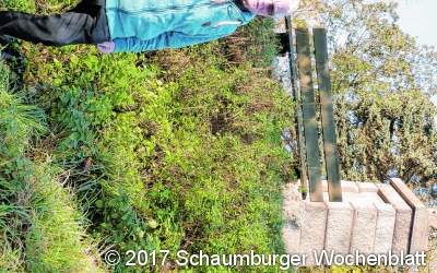 Neue Helfer sollen Weg und das Ehrenmal pflegen