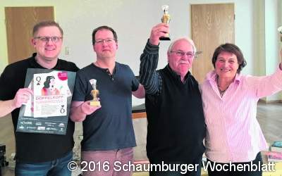 Reinhard Dirtheuer gewinnt Steinhuder Doppelkopf-Pokal