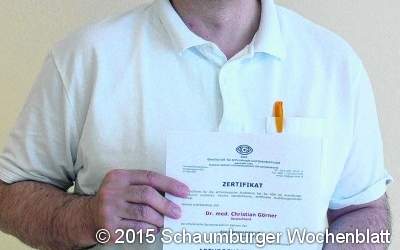 Erfahrener Arthroskopeur