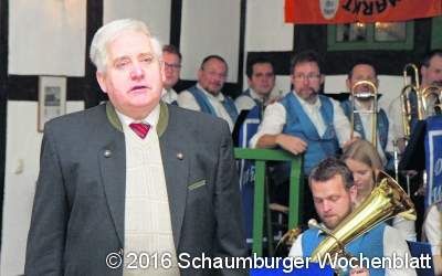 Wilfried Schweer wird Ehrenmarktmeister