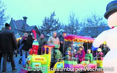 Drei Schauplätze beim Weihnachtsmarkt