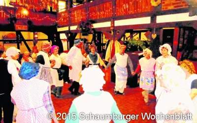 DRK beim Holzschuhtanz