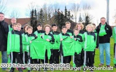 In neuen Trainingsanzügen zum Wettkampf