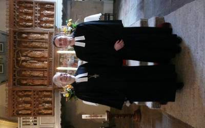 In der Gemeinde Wurzeln schlagen