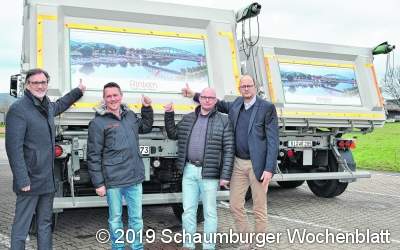 Imagewerbung auf dem 40-Tonner Kieslaster