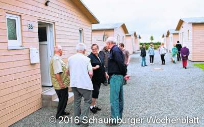 Holzhäuser für Flüchtlinge konnten besichtigt werden