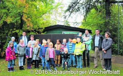 Eine Torwand für die Kinder