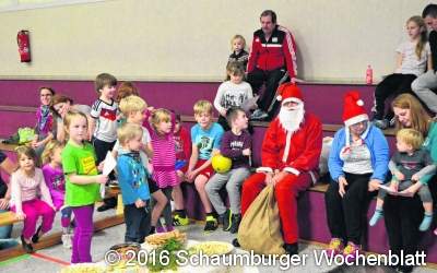 Weihnachtsfeier beim Kinderturnen