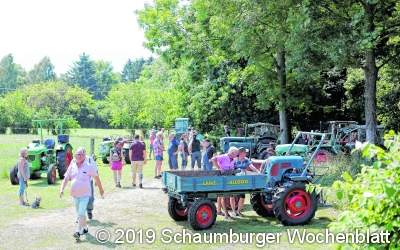 Die Treckerclubs fahren Großes und Altes auf