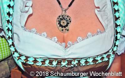 Dirndl, Drinks und DJ