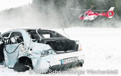 Schlechte Sicht und glatte Straßen für Autofahrer