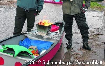Eisige Fahrt über die dampfende Weser