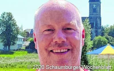 Schwimmmeister Stefan Lehmann ...
