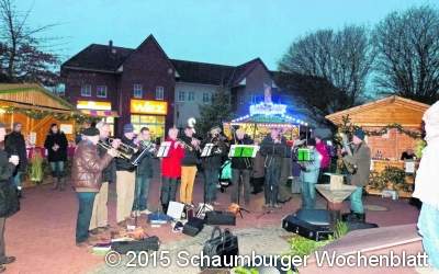Der Weihnachtsmarkt steht in den 